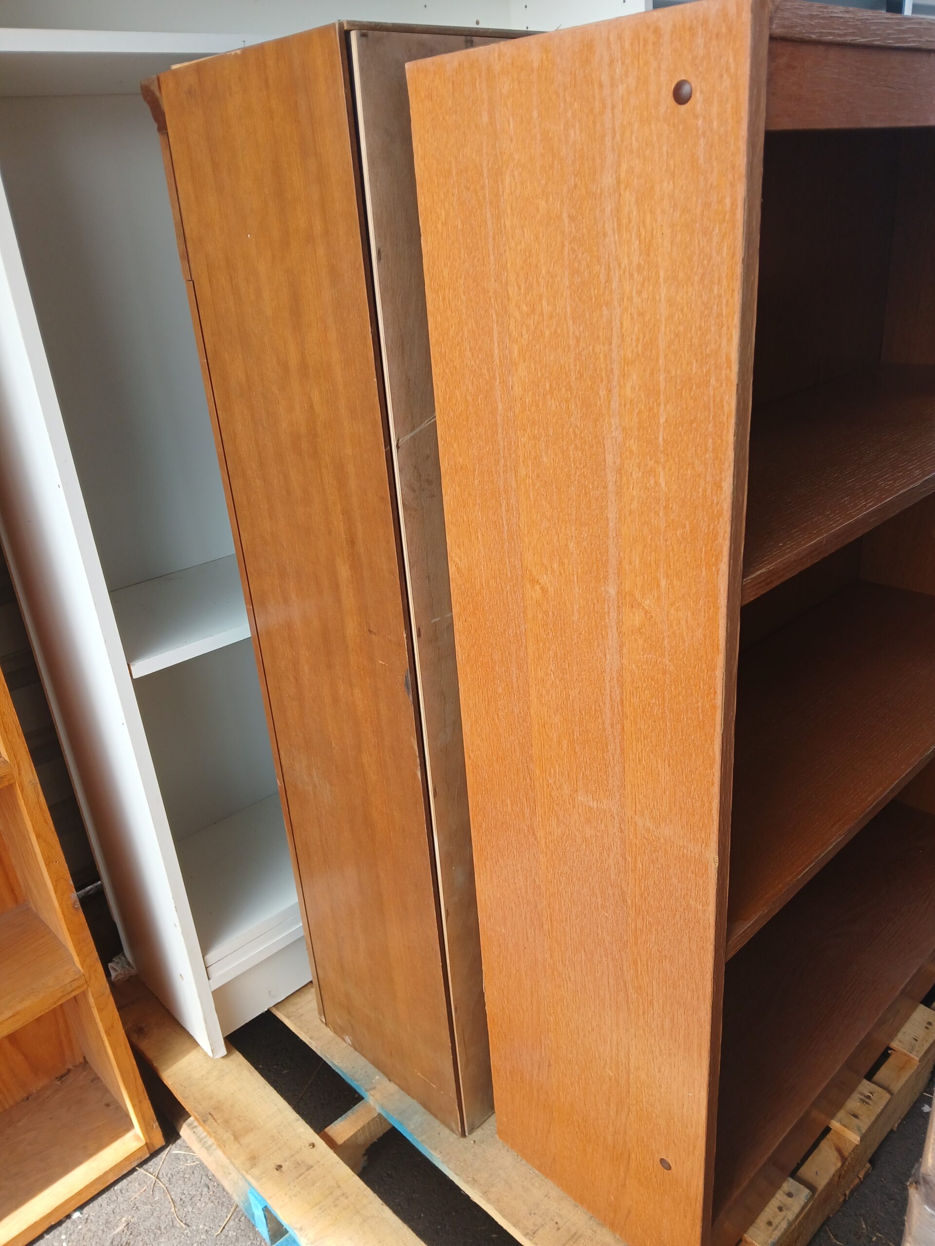 BOOKS CASES