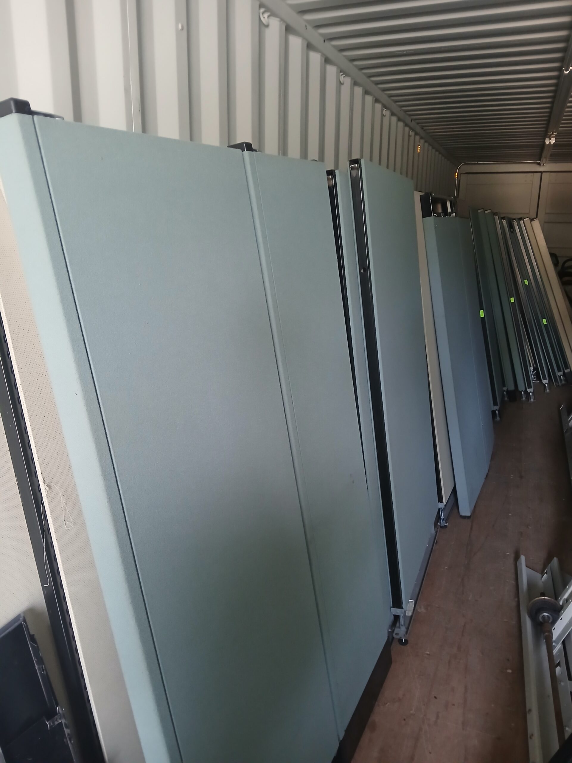 CUBICLES
