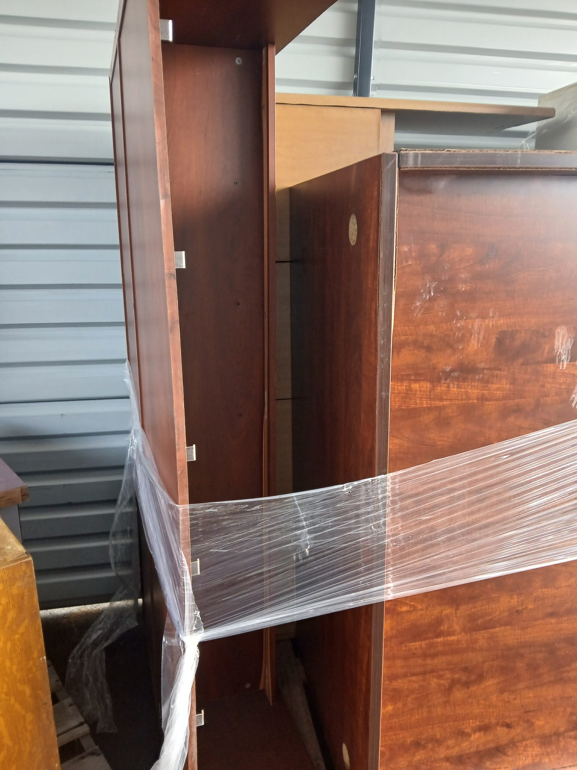 DESK 3