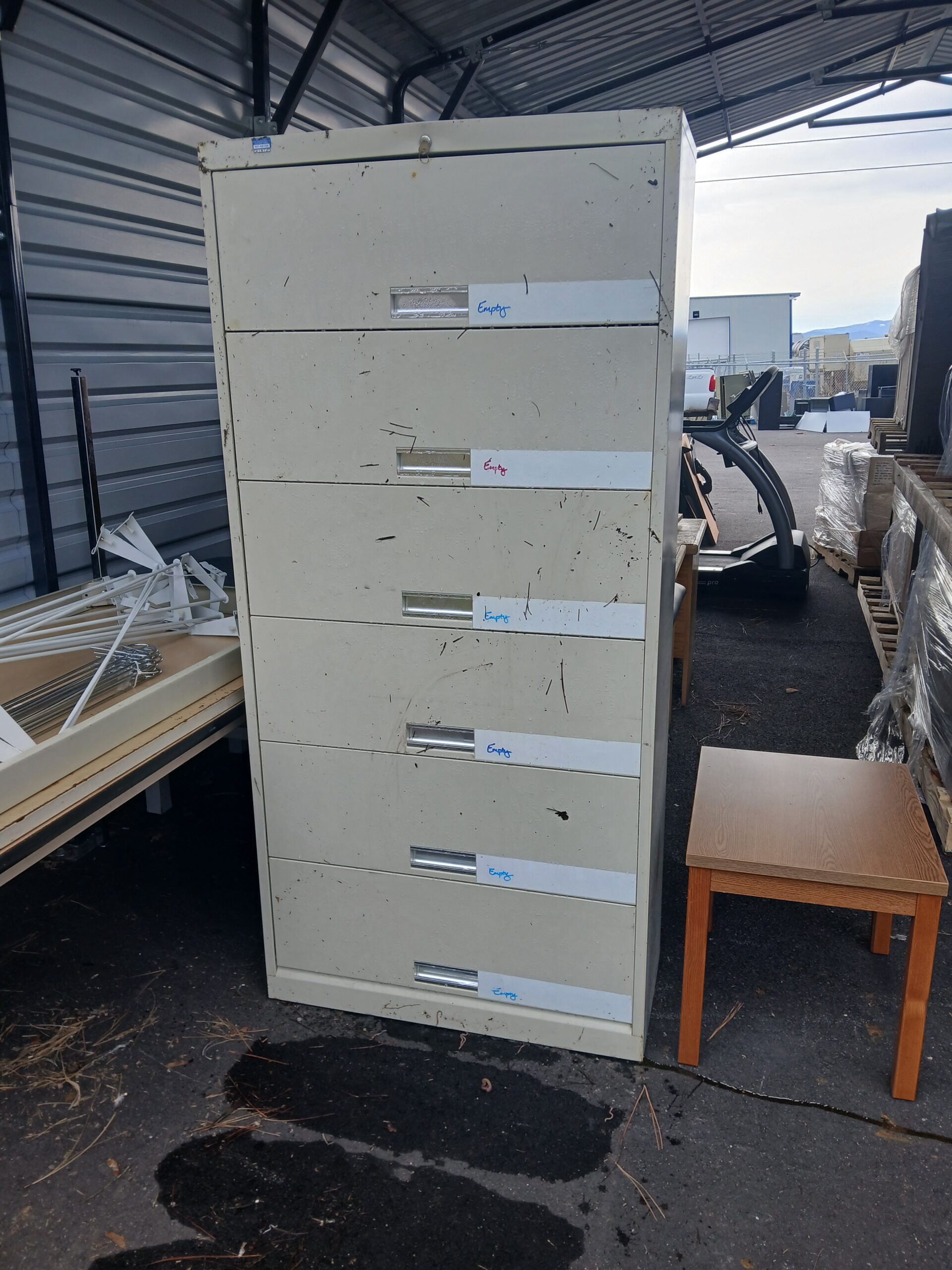 METAL CABINET
